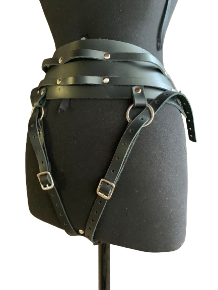 Cinta de perna preta de couro parte da lombar
