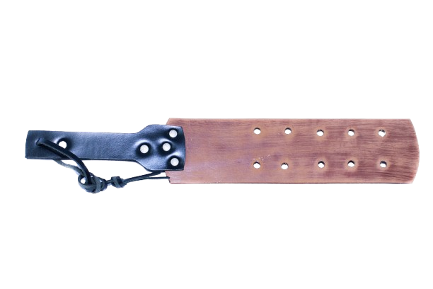 tala marrom de couro com furos